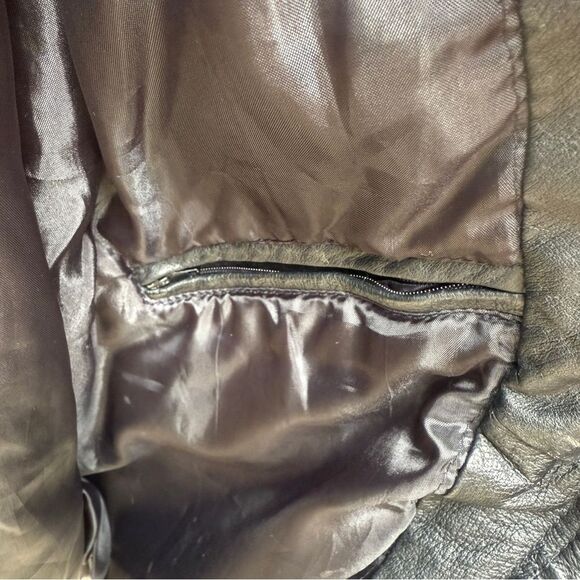 Vintage Comint For Men Black Leather Jacket Size Medium - Picture 7 of 13